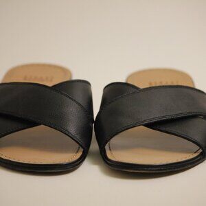 Stuart Weitzman Black Leather Crossover Sandals Size 6.5